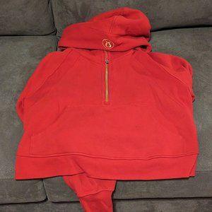 Scuba Oversized Half-Zip, New Year dark red with gold accents, Size M/L